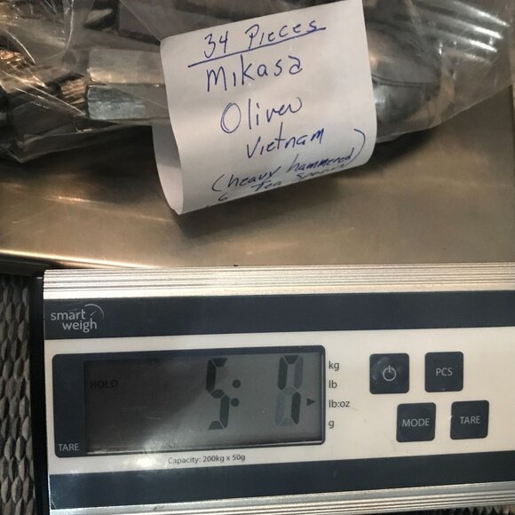 Mikasa Oliver Hammered Stainless Steel Flatware 34-Piece Set - Picture 7 of 11